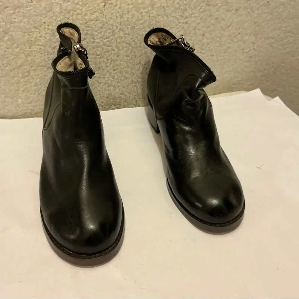 NWOB Boot tapas by Angelina Danette Black Ankle Boots for Women size 6